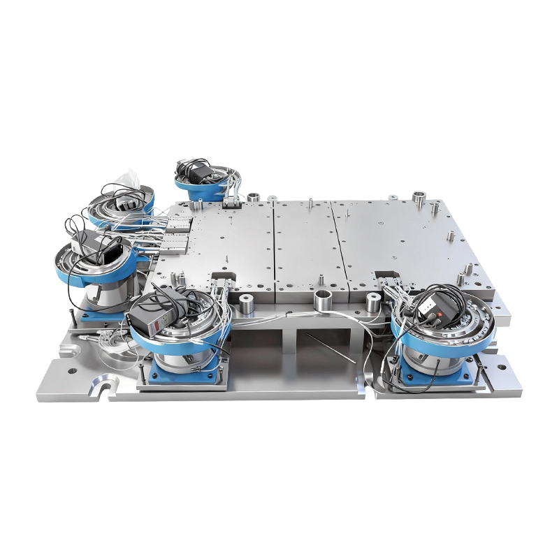 Automatická nitovacia forma pre veľkú základňu počítačového stroja